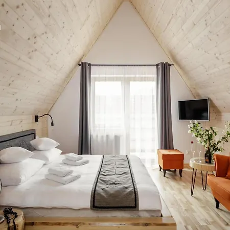Holiday home Highlander With A Fireplace, *